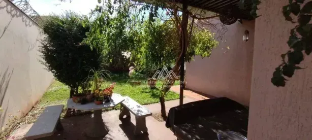 Sobrado com 2 Quartos à venda, 197m² no Jardim Califórnia, Ribeirão Preto