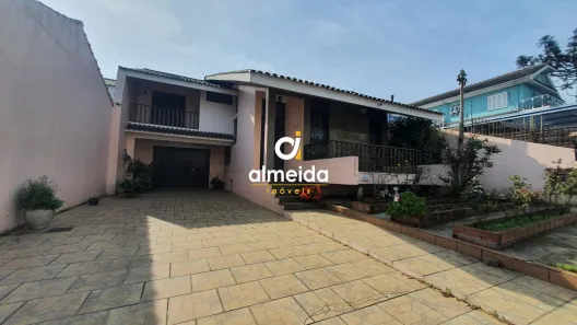 Casa com 3 Quartos à venda, 257m² no Nossa Senhora de Lourdes, Santa Maria