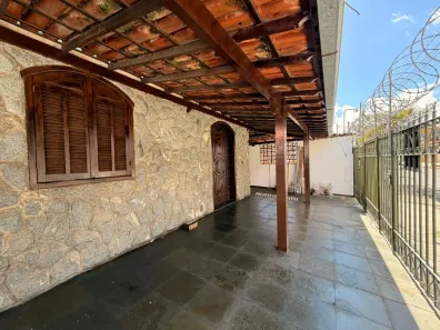 Casa com 4 Quartos para alugar, 60m² no Guarani, Belo Horizonte