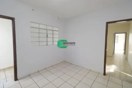 Casa com 2 Quartos para alugar, 100m² no Jardim Teles de Menezes, Santo André
