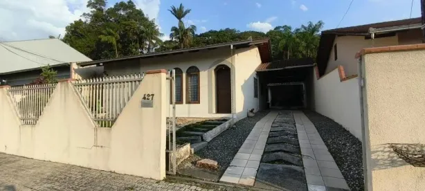 Casa com 3 Quartos à venda, 180m² no Costa e Silva, Joinville