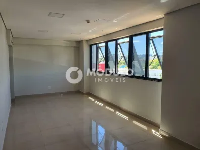 Sala Comercial para alugar, 29m² no Tibery, Uberlândia