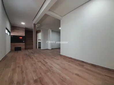 Apartamento com 3 Quartos para alugar, 120m² no Auxiliadora, Porto Alegre