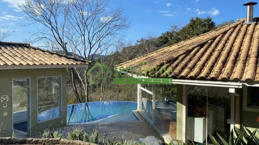 Casa com 3 Quartos à venda, 1800m² no Pedro do Rio, Petrópolis