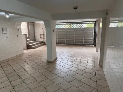 Sobrado com 4 Quartos à venda, 300m² no Vila do Encontro, São Paulo