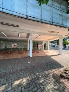 Ponto Comercial para alugar, 350m² no Zona 04, Maringá