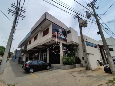 Imóvel Comercial com 3 Quartos para alugar, 15m² no Jardim América, Marília