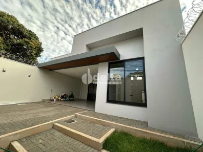 Casa com 3 Quartos à venda, 210m² no Vigilato Pereira, Uberlândia