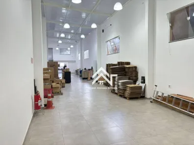 Ponto Comercial para alugar, 242m² no Jardim Brasil, Atibaia