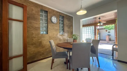 Casa de Condomínio com 3 Quartos à venda, 130m² no Cavalhada, Porto Alegre