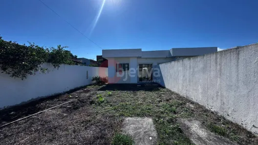 Casa com 2 Quartos para alugar, 62m² no Ogiva, Cabo Frio