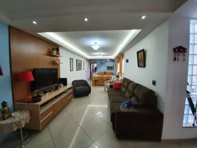 Casa com 3 Quartos à venda, 240m² no Vila Anglo Brasileira, São Paulo