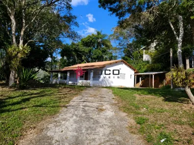 Fazenda/Sítio com 3 Quartos à venda, 100m² no Centro, Paraibuna
