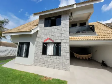 Sobrado com 3 Quartos à venda, 234m² no Jardim Higienópolis, Maringá