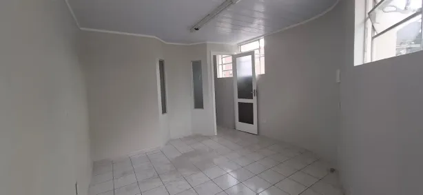 Sala Comercial para alugar, 33m² no Coqueiros, Florianópolis