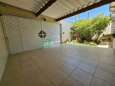 Casa com 3 Quartos à venda, 157m² no Canto do Forte, Praia Grande