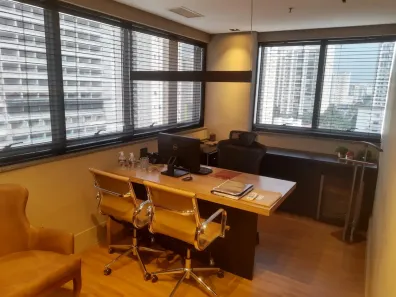 Prédio Comercial com 3 Quartos à venda, 132m² no Indianópolis, São Paulo