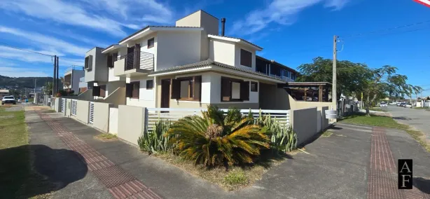 Casa com 3 Quartos à venda, 111m² no Ferraz, Garopaba