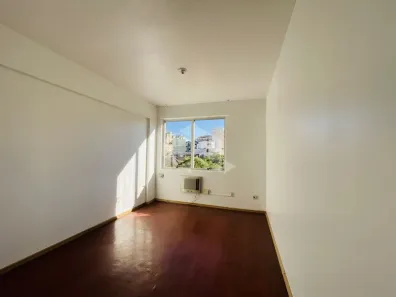 Sala Comercial para alugar, 90m² no Centro, Santa Maria