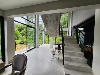 Casa de Condomínio com 4 Quartos para alugar, 320m² no Campeche, Florianópolis