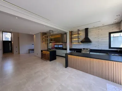 Casa de Condomínio com 5 Quartos à venda, 226m² no Loteamento Brisas do Lago, Jundiaí