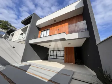 Casa com 3 Quartos para alugar, 157m² no Glória, Joinville