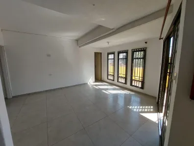 Casa com 3 Quartos para alugar, 250m² no Centro, Guarulhos