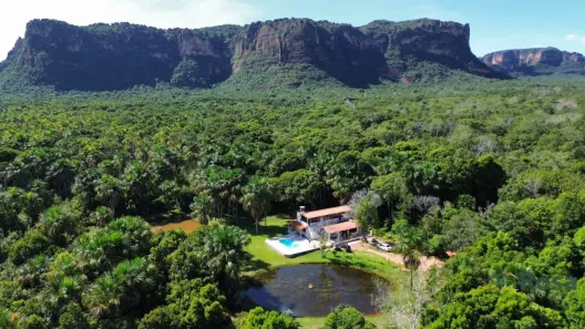 Ponto Comercial com 9 Quartos à venda, 1000m² no Área Rural de Cuiabá, Cuiabá