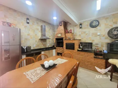 Sobrado com 3 Quartos à venda, 180m² no Vila Netinho, Sorocaba