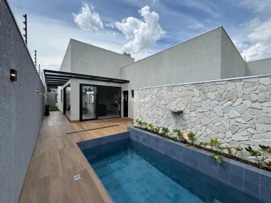 Casa com 3 Quartos à venda, 204m² no Jardim Munique, Maringá