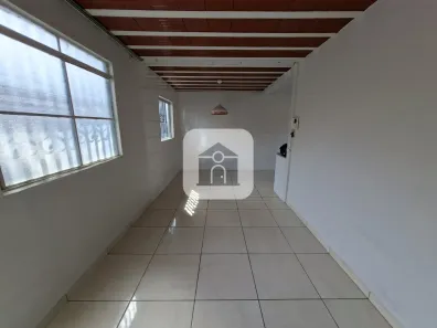 Casa com 4 Quartos para alugar, 120m² no Presidente Roosevelt, Uberlândia