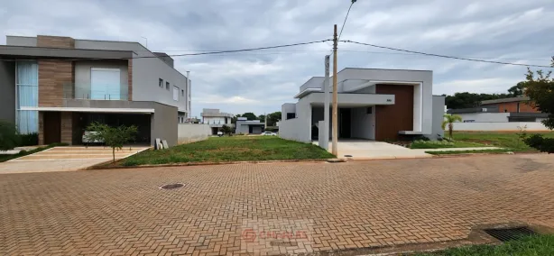 Lote/Terreno à venda, 300m² no Parque do Estado II, Mogi Mirim