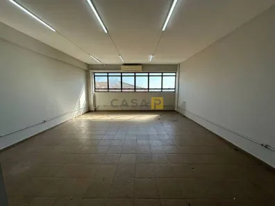 Ponto Comercial para alugar, 850m² no Chácara Girassol, Americana