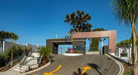 Sobrado com 3 Quartos à venda, 170m² no Santa Cândida, Curitiba