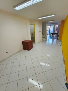 Ponto Comercial para venda ou aluguel, 50m² no Cajueiros, Macaé