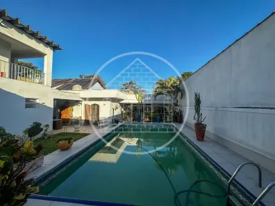 Casa com 4 Quartos à venda, 450m² no Jardim Santa Helena, São Paulo