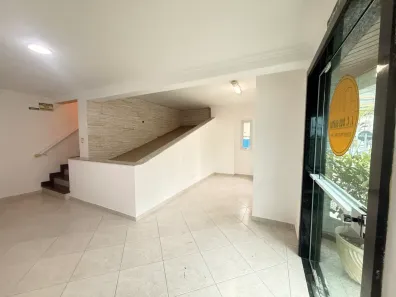 Ponto Comercial para alugar, 156m² no Guilhermina, Praia Grande