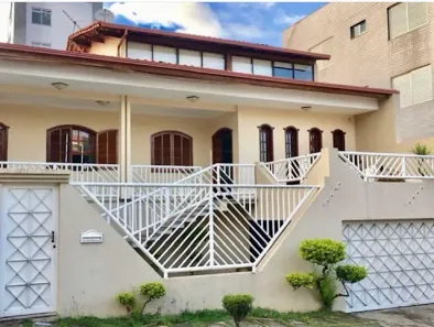 Casa com 4 Quartos à venda, 460m² no Glória, Contagem