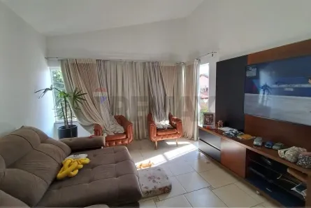 Casa com 3 Quartos para alugar, 250m² no Horto Santo Antonio, Jundiaí