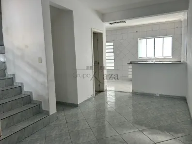Casa com 3 Quartos para alugar, 125m² no Residencial União, São José dos Campos