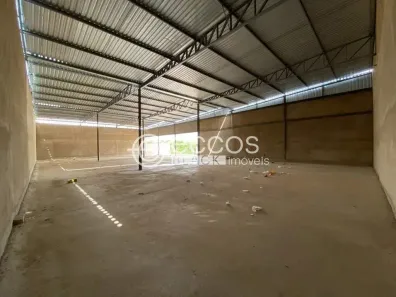 Galpão/Depósito/Armazém à venda, 648m² no Shopping Park, Uberlândia