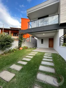 Casa com 3 Quartos à venda, 131m² no Campeche, Florianópolis