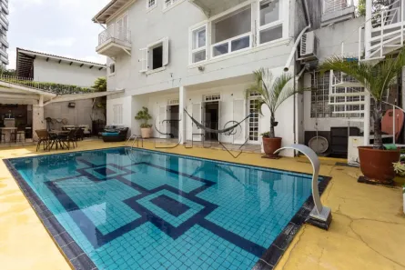 Casa com 6 Quartos à venda, 700m² no Vila Ida, São Paulo