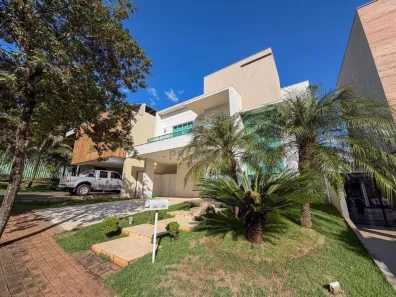 Casa de Condomínio com 4 Quartos à venda, 240m² no Esperança, Londrina