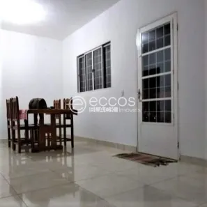 Casa com 3 Quartos à venda, 92m² no Jardim das Palmeiras, Uberlândia