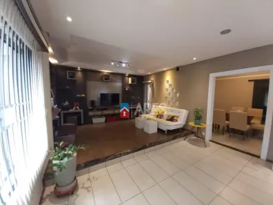 Casa com 3 Quartos à venda, 230m² no Jardim Nossa Senhora de Fátima, Americana