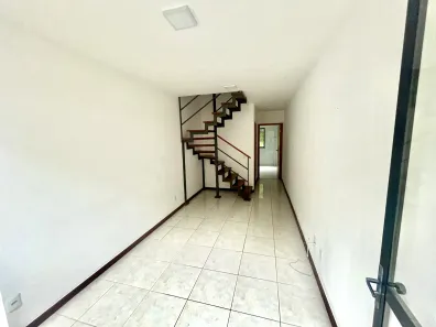 Apartamento com 2 Quartos à venda, 59m² no Samambaia, Petrópolis