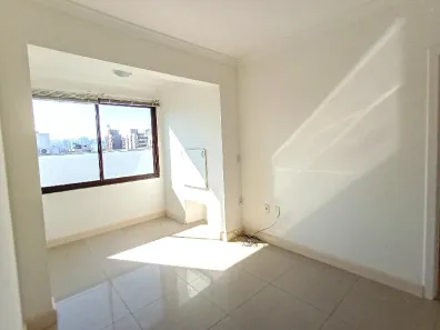 Apartamento com 2 Quartos para alugar, 80m² no Santana, Porto Alegre