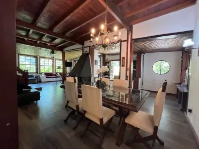 Casa com 10 Quartos à venda, 328m² no Albuquerque, Teresópolis