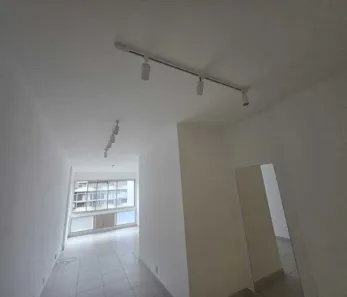 Sala Comercial para alugar, 29m² no Copacabana, Rio de Janeiro